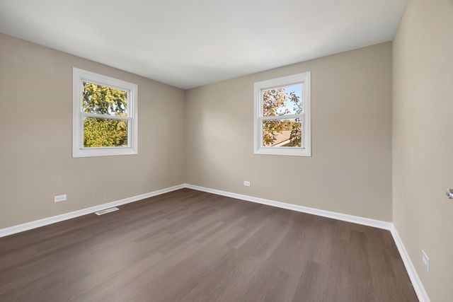 410 N BRAINTREE Drive, Schaumburg, IL 60194