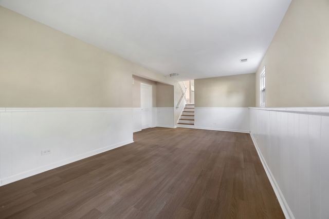 410 N BRAINTREE Drive, Schaumburg, IL 60194