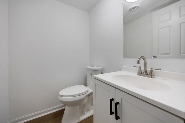 410 N BRAINTREE Drive, Schaumburg, IL 60194