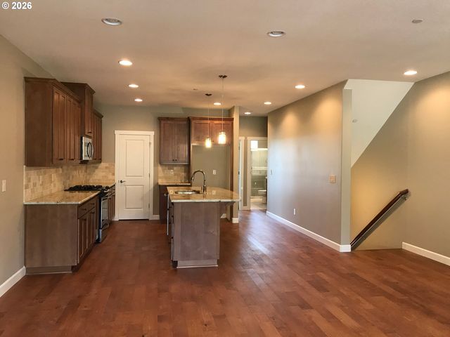 4237 Nw SAGE Loop, Camas, WA 98607