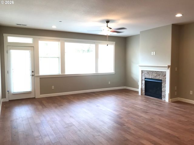 4237 Nw SAGE Loop, Camas, WA 98607