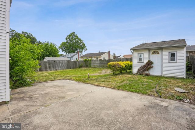 50 E MAPLE AVE, Bellmawr, NJ 08031