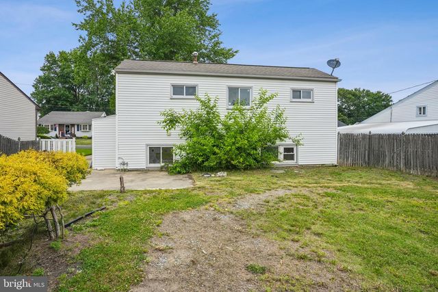 50 E MAPLE AVE, Bellmawr, NJ 08031