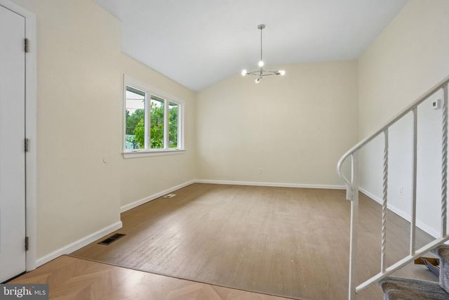 50 E MAPLE AVE, Bellmawr, NJ 08031