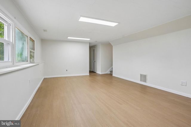50 E MAPLE AVE, Bellmawr, NJ 08031