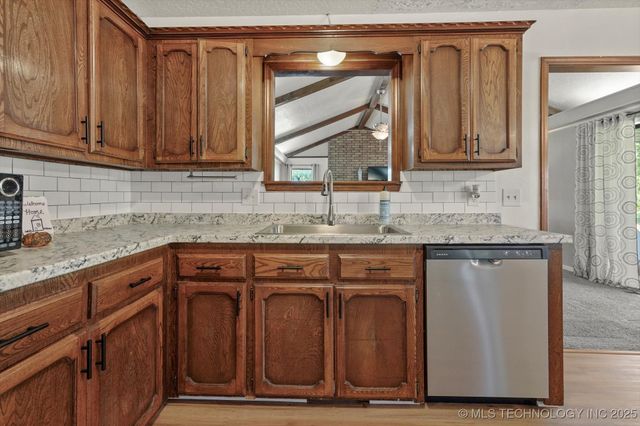 19929 E 43rd Street S, Broken Arrow, OK 74014