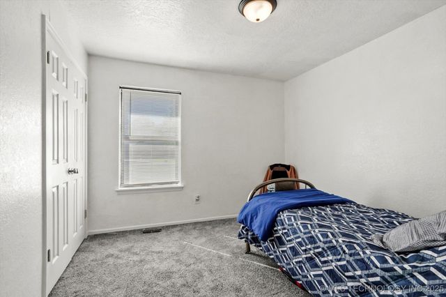 19929 E 43rd Street S, Broken Arrow, OK 74014