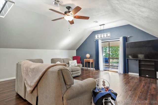 19929 E 43rd Street S, Broken Arrow, OK 74014