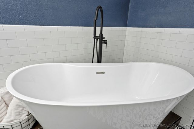 19929 E 43rd Street S, Broken Arrow, OK 74014