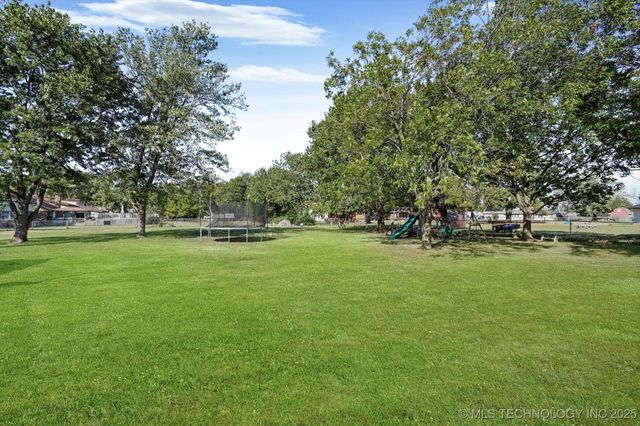 19929 E 43rd Street S, Broken Arrow, OK 74014