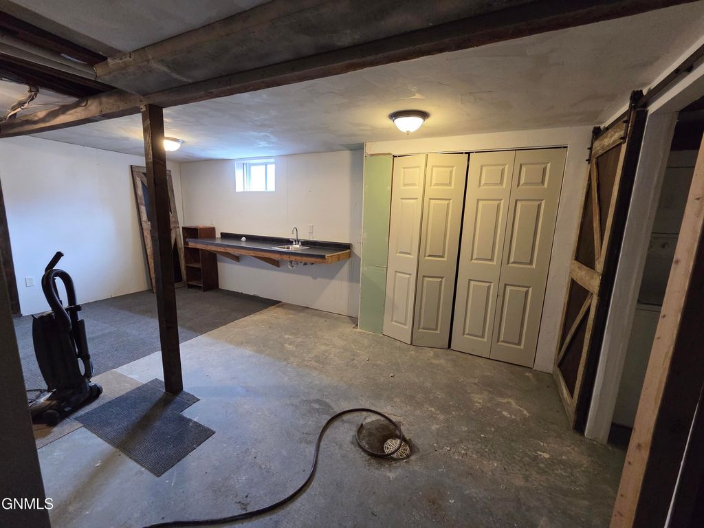 415 Court Street, Flasher, ND 58535 photo 10