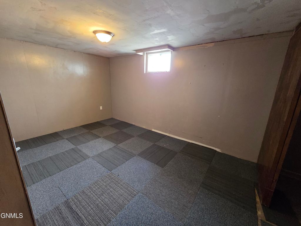 415 Court Street, Flasher, ND 58535 photo 15