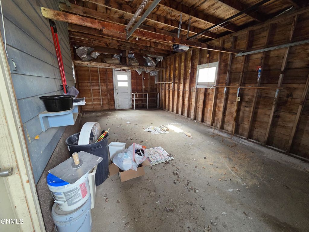 415 Court Street, Flasher, ND 58535 photo 17