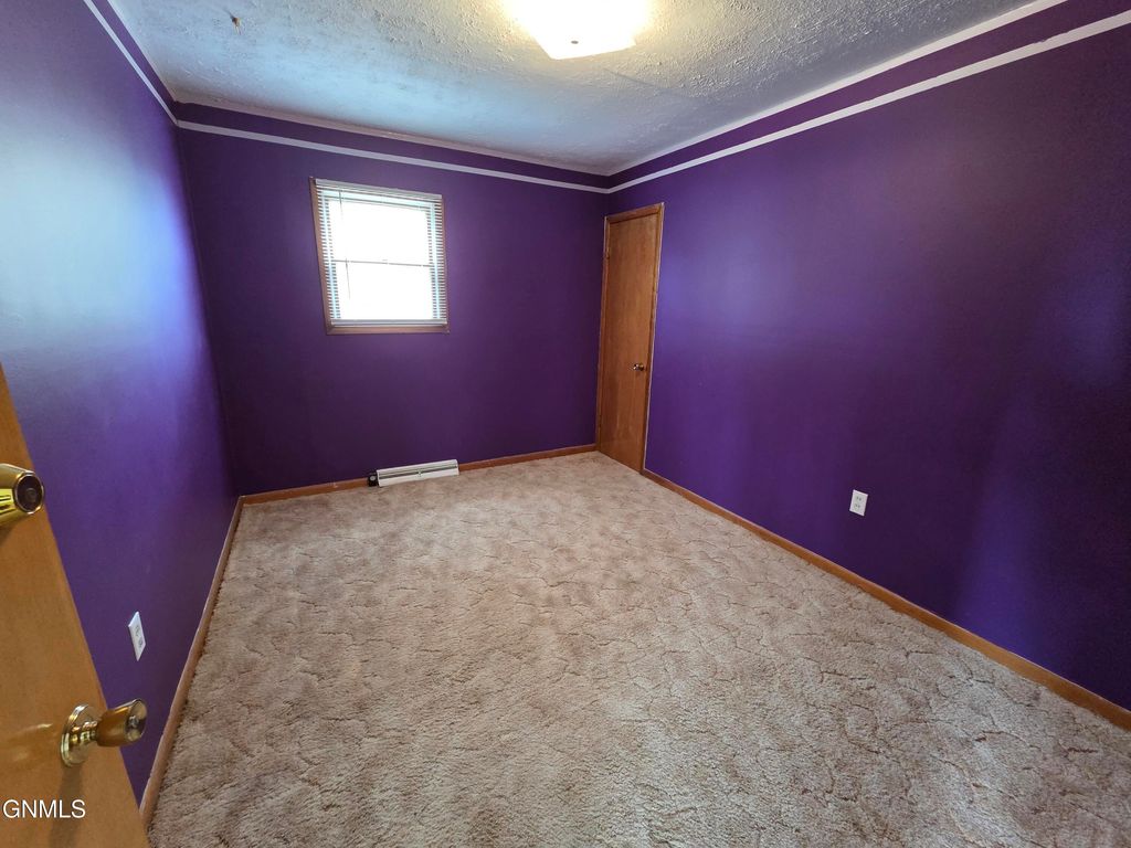 415 Court Street, Flasher, ND 58535 photo 6