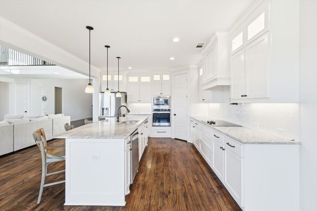 105 Sanders Drive, Waxahachie, TX 75165