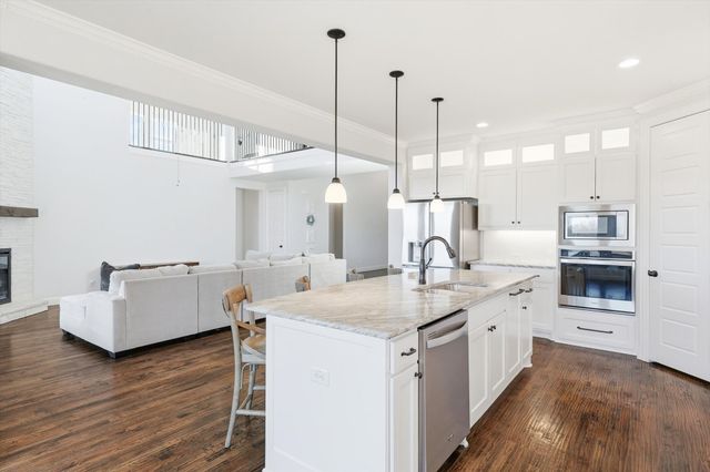 105 Sanders Drive, Waxahachie, TX 75165