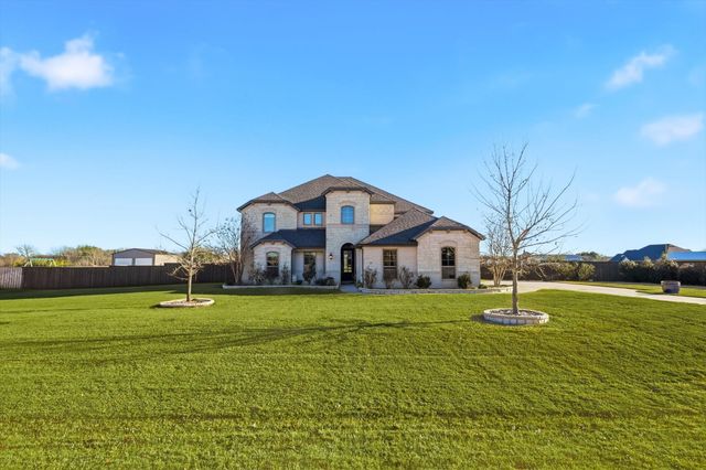 105 Sanders Drive, Waxahachie, TX 75165