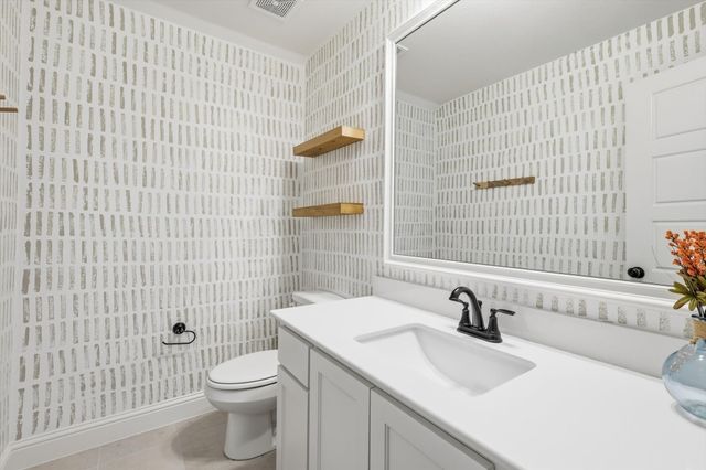 105 Sanders Drive, Waxahachie, TX 75165