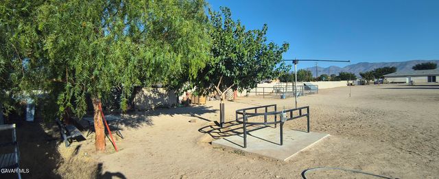 10061 E Avenue S2, Littlerock, CA 93543