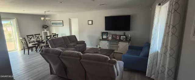 10061 E Avenue S2, Littlerock, CA 93543