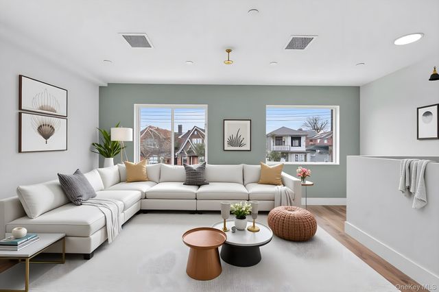 2215 Seymour Avenue, Bronx, NY 10469