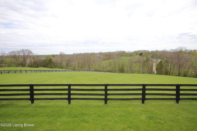 2310 Running Brook Trail, Louisville, KY 40023