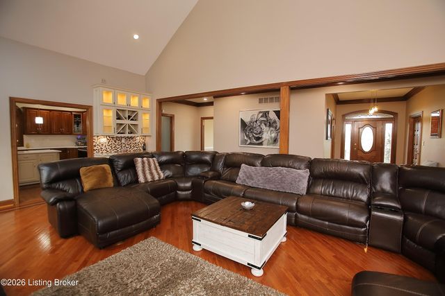 2310 Running Brook Trail, Louisville, KY 40023
