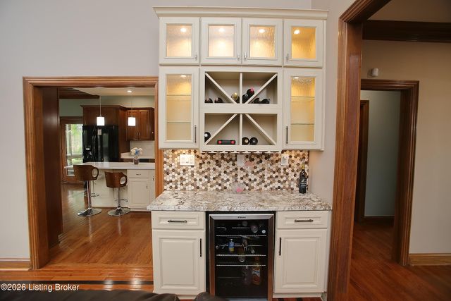 2310 Running Brook Trail, Louisville, KY 40023
