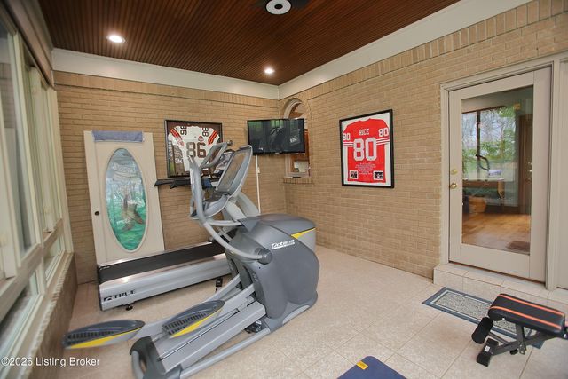 2310 Running Brook Trail, Louisville, KY 40023