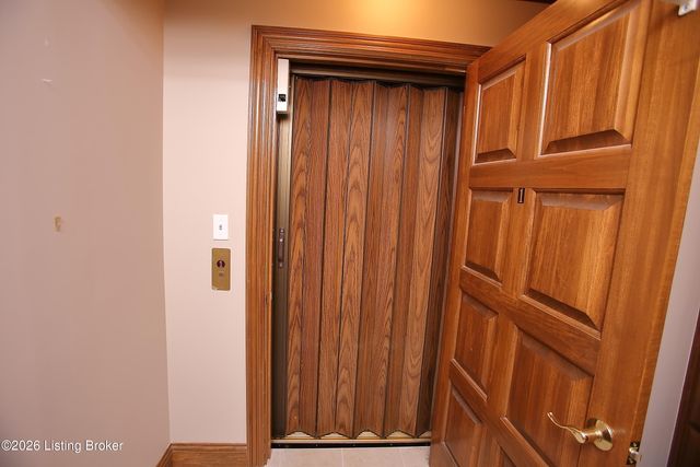 2310 Running Brook Trail, Louisville, KY 40023