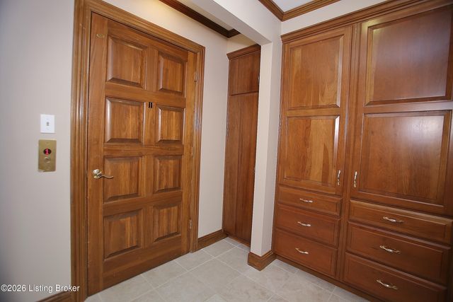 2310 Running Brook Trail, Louisville, KY 40023