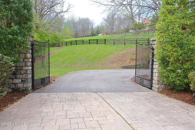 2310 Running Brook Trail, Louisville, KY 40023