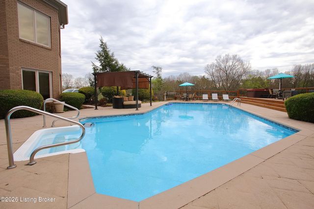 2310 Running Brook Trail, Louisville, KY 40023