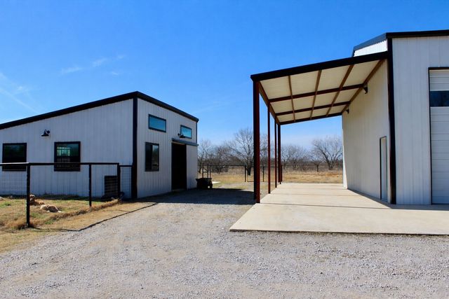 1455 County Road 4280, Decatur, TX 76234