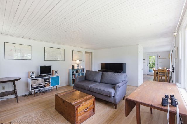 21 Town Hall Road, Truro, MA 02666