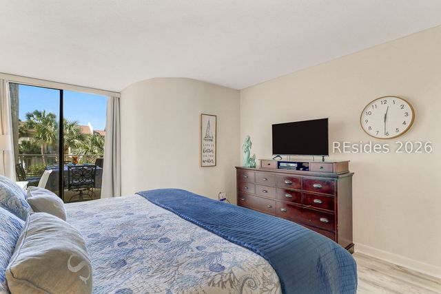 21 S Forest Beach Dr Apt 223, Hilton Head Island, SC 29928