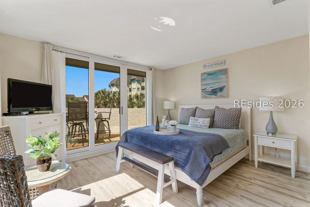 21 S Forest Beach Dr Apt 223, Hilton Head Island, SC 29928