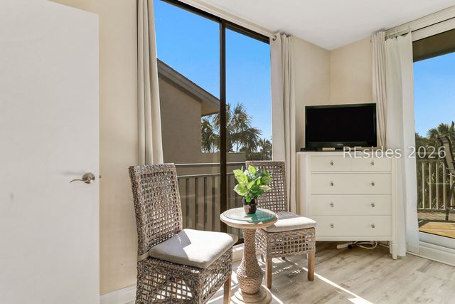 21 S Forest Beach Dr Apt 223, Hilton Head Island, SC 29928