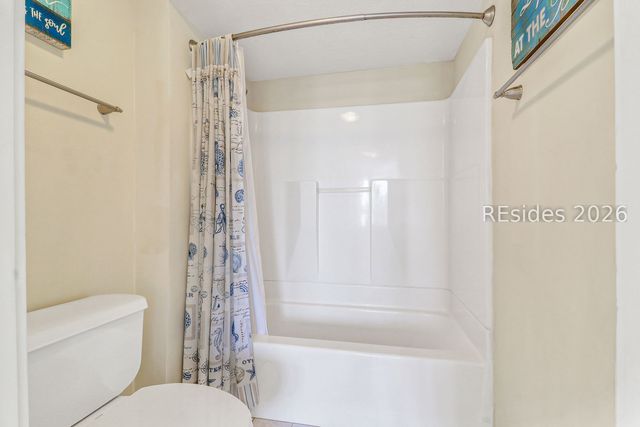 21 S Forest Beach Dr Apt 223, Hilton Head Island, SC 29928