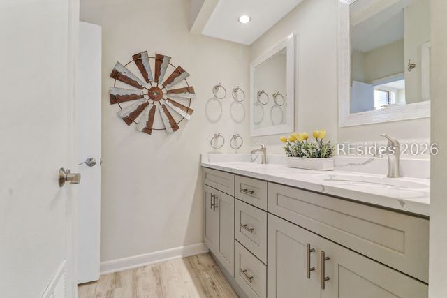 21 S Forest Beach Dr Apt 223, Hilton Head Island, SC 29928