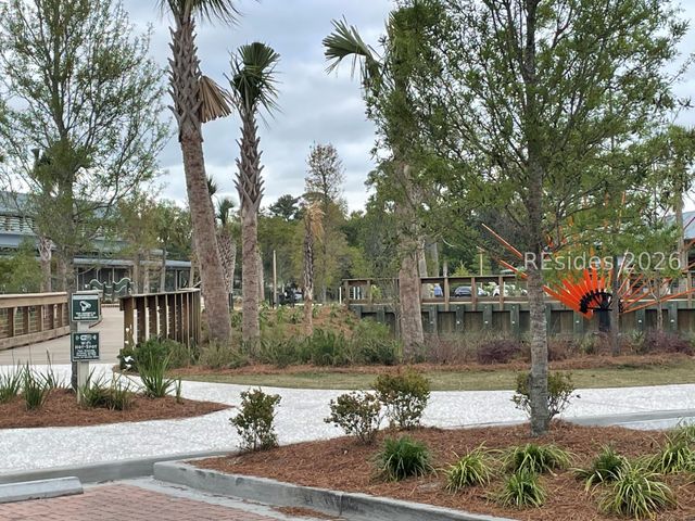 21 S Forest Beach Dr Apt 223, Hilton Head Island, SC 29928