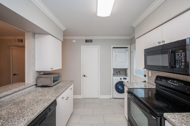 9015 Gaylord Street 57, Hedwig Village, TX 77024