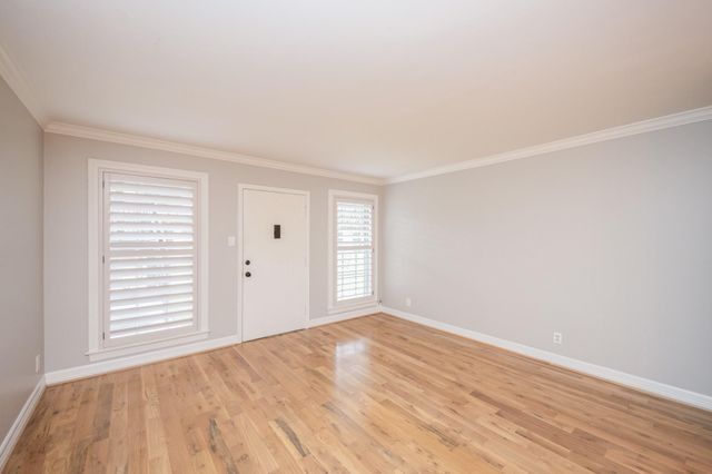 9015 Gaylord Street 57, Hedwig Village, TX 77024