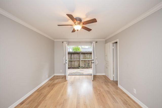 9015 Gaylord Street 57, Hedwig Village, TX 77024