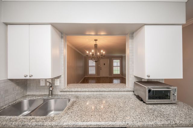 9015 Gaylord Street 57, Hedwig Village, TX 77024