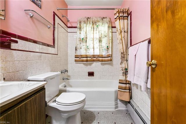 108 Hermitage RD, Newport News, VA 23606