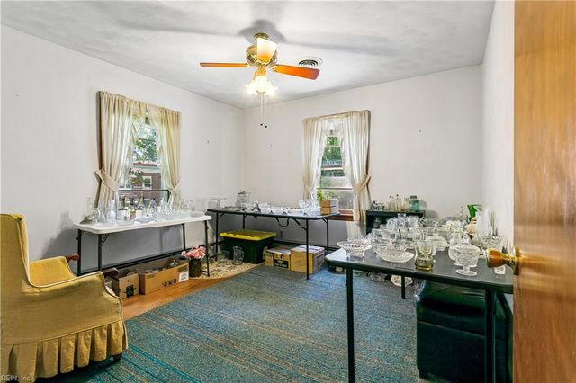 108 Hermitage RD, Newport News, VA 23606