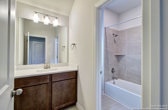 832 Little Pebble, New Braunfels, TX 78130