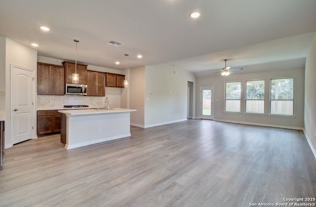 832 Little Pebble, New Braunfels, TX 78130