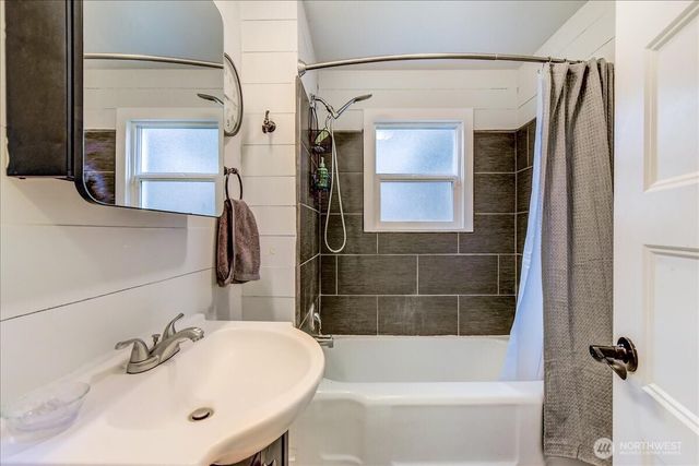 624 Madison Street, Everett, WA 98203